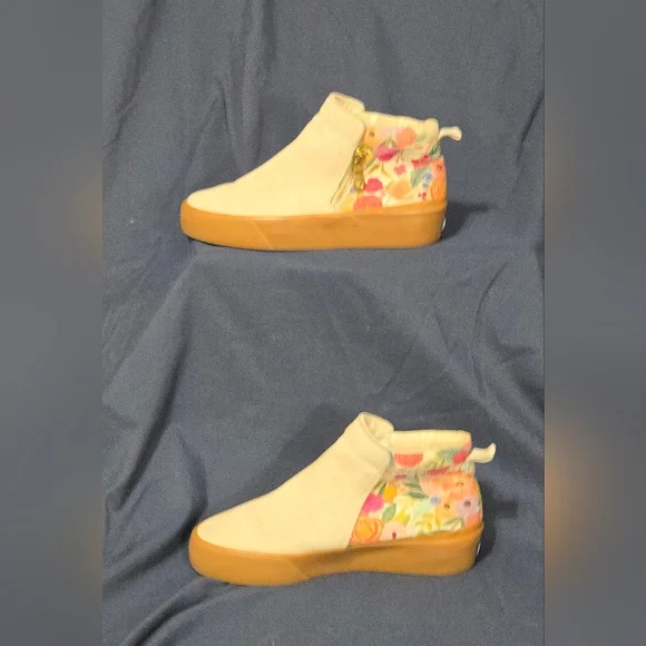 Keds x Rifle Paper Cooper Garden Party Sneaker in Tan - Size 6 - Picture 3 of 12